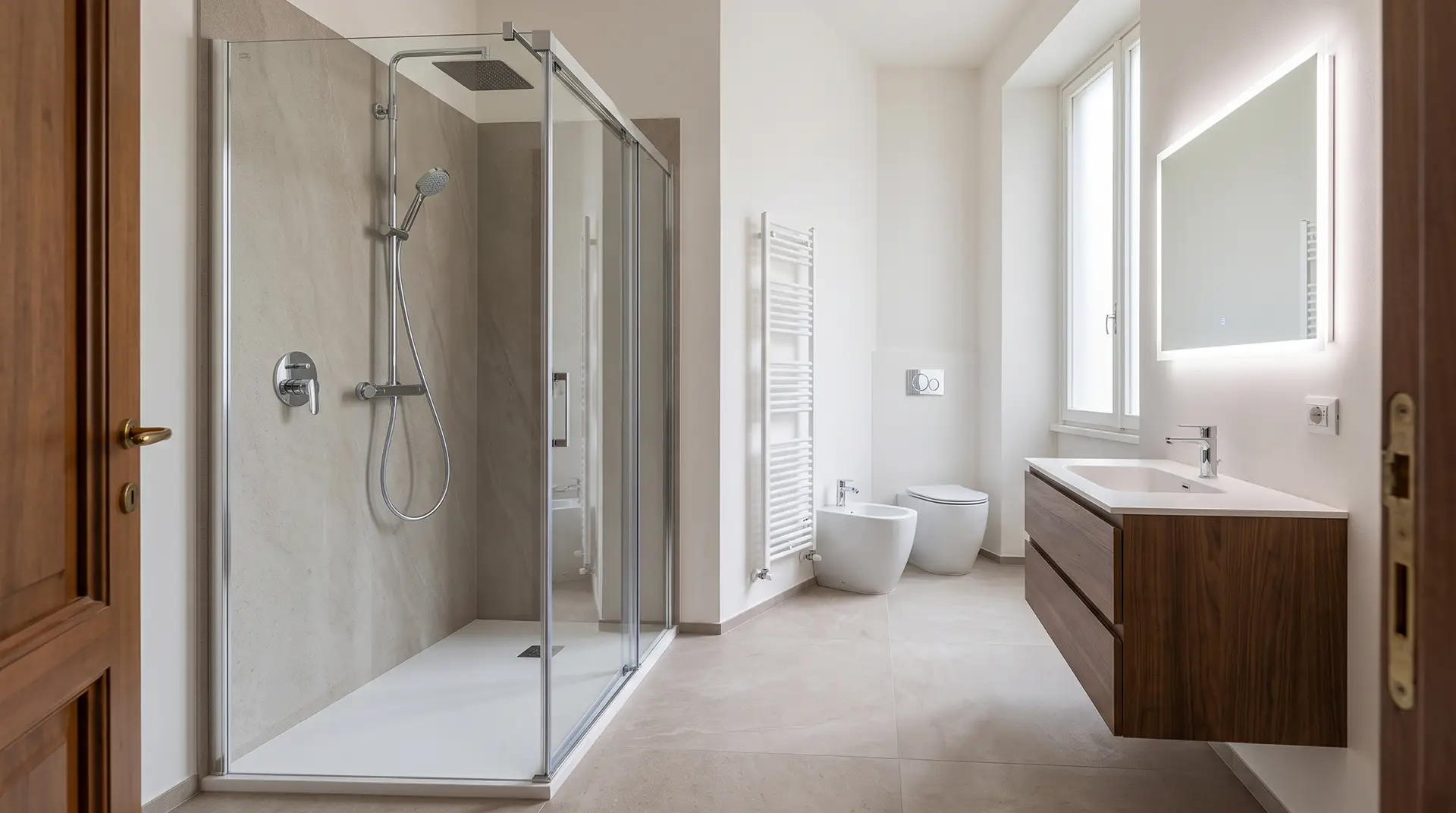 Ristrutturazione bagno e trasformazione vasca in doccia a Torino